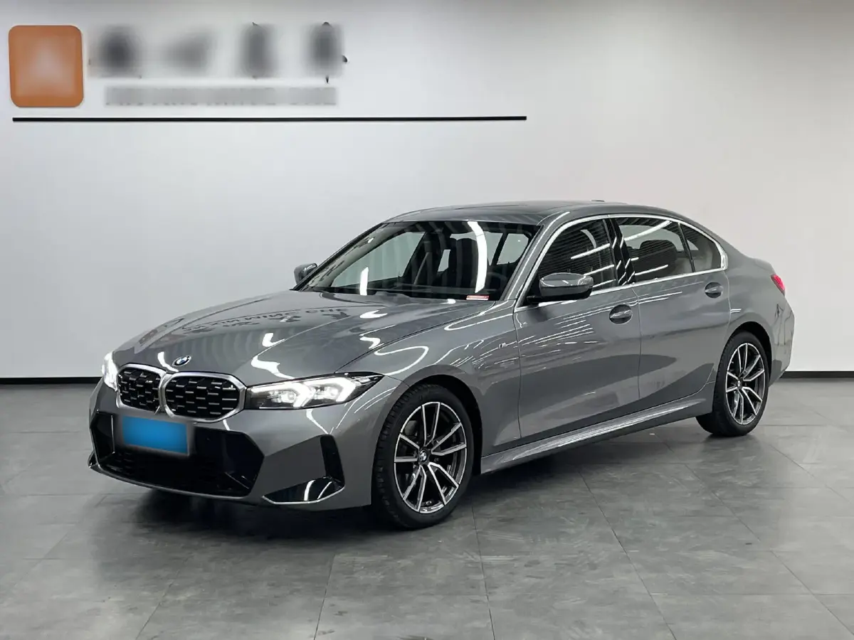 2024 BMW 3 Series 2.0T 184HP L4 8AT