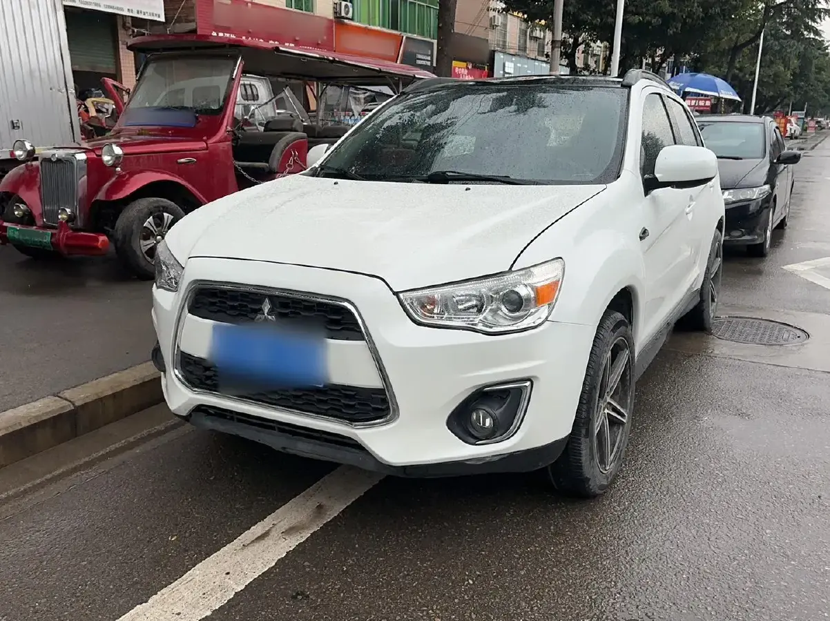 2013 Mitsubishi ASX 2.0L 167HP L4 CVT