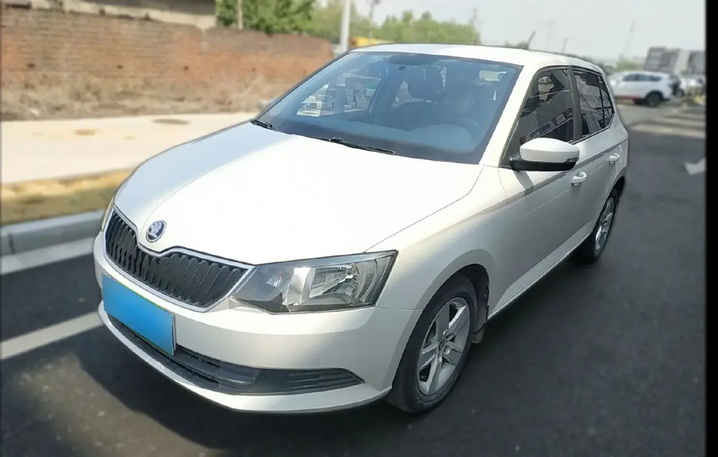 2017 Skoda Fabia 1.4L 90HP L4 6AT