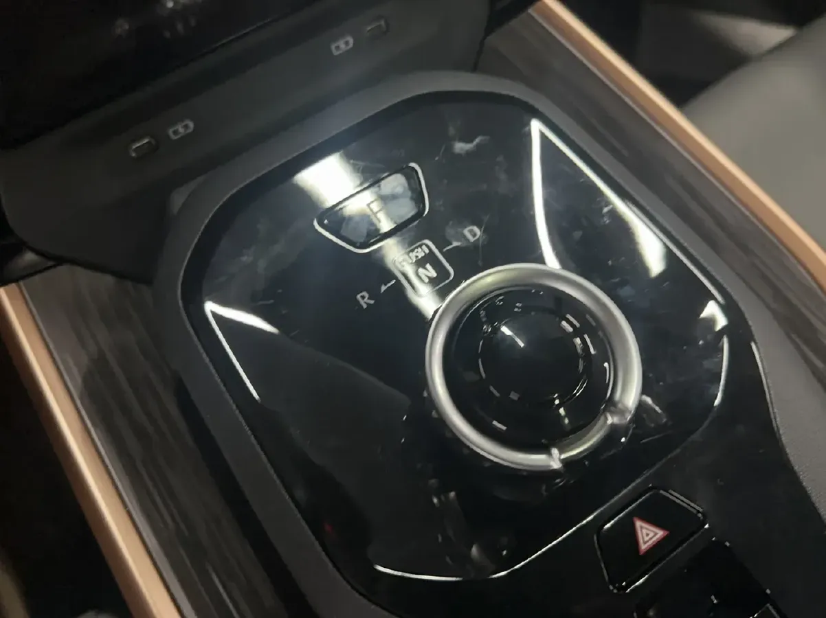 2024 Toyota bZ3 BEV 49.92KWH,autocango,china used car exporter,china ev exporter,chinese used car exporter,chinese used ev exporter