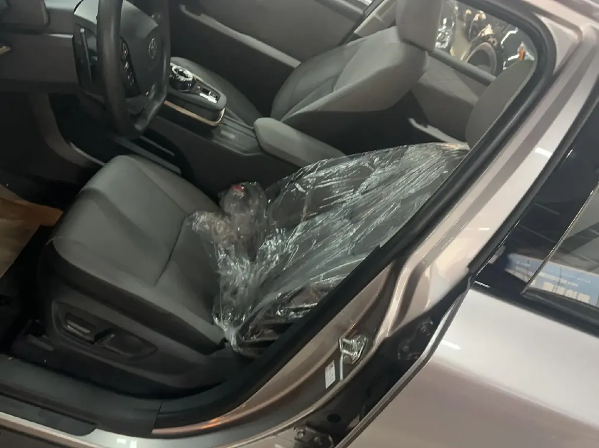 2024 Toyota bZ3 BEV 49.92KWH,autocango,china used car exporter,china ev exporter,chinese used car exporter,chinese used ev exporter