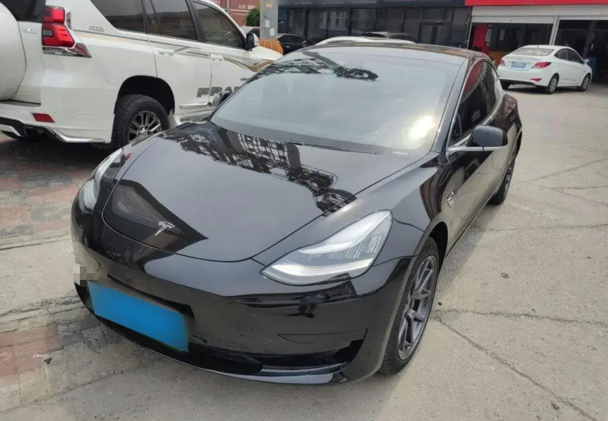 2022 Tesla Model Y BEV 60KWH