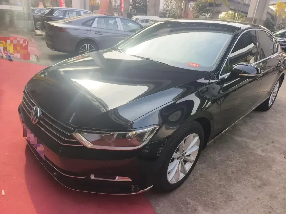 2017 Volkswagen Magotan 1.8T 180HP L4 7DCT