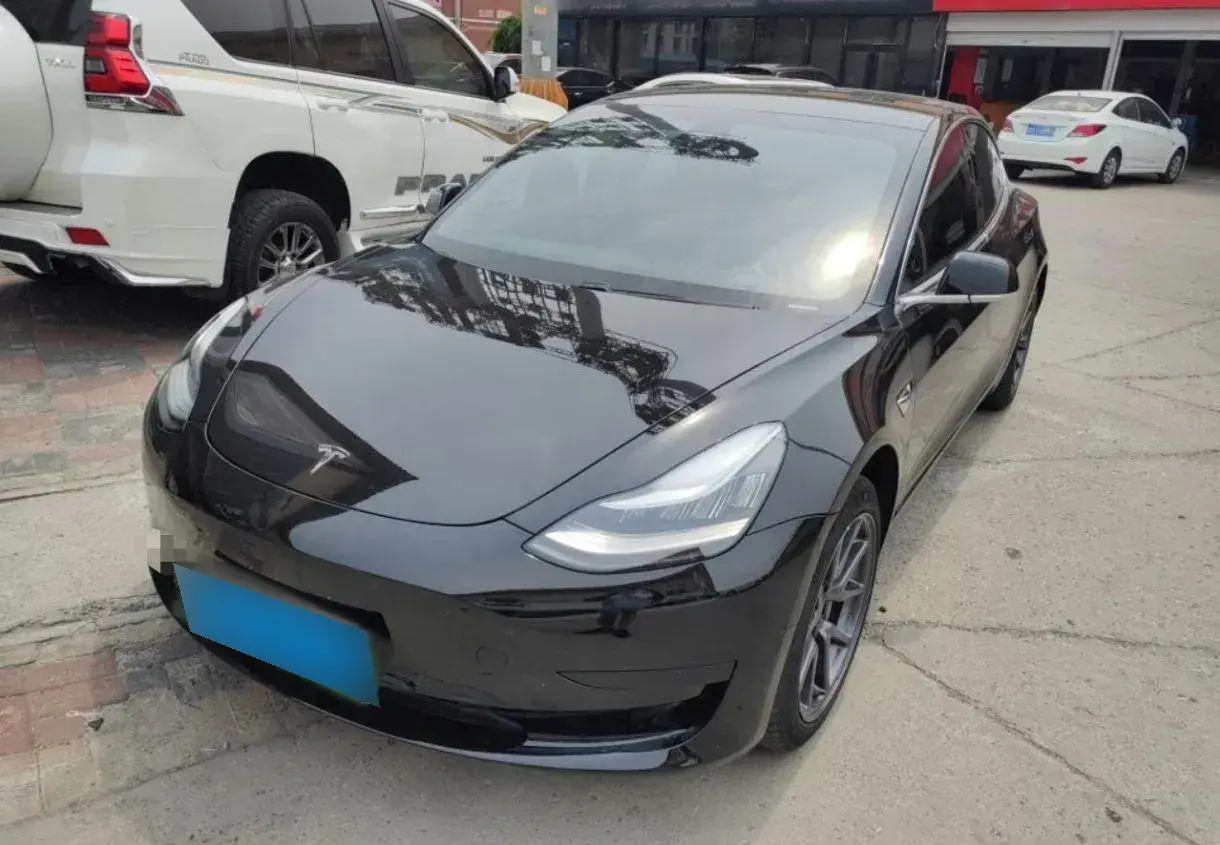2022 Tesla Model 3 BEV 60KWH