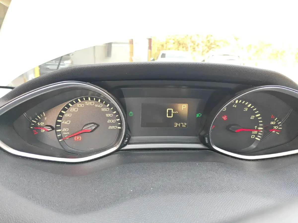 2015 Peugeot 308S 1.2T 136HP L3 6AT,autocango,china used car exporter,china ev exporter,chinese used car exporter,chinese used ev exporter