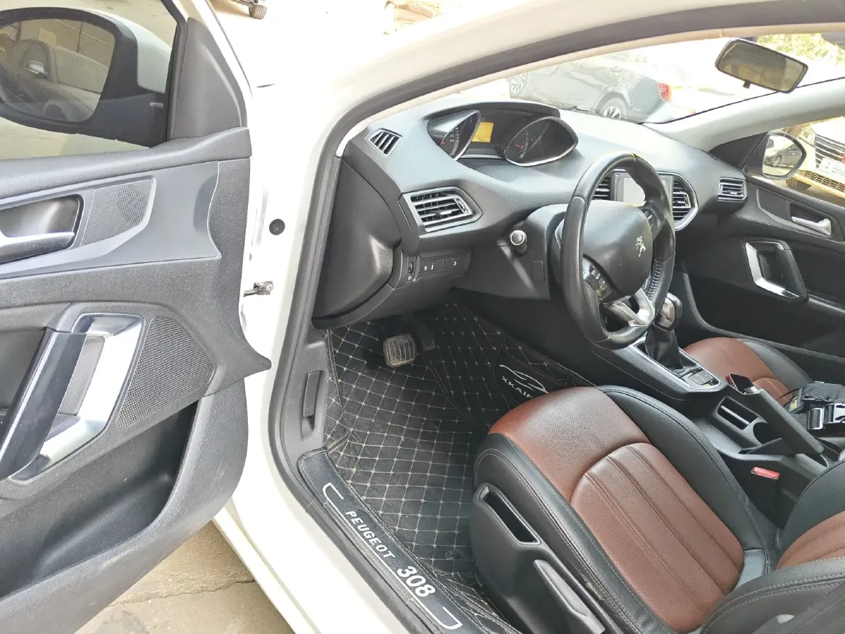 2015 Peugeot 308S 1.2T 136HP L3 6AT,autocango,china used car exporter,china ev exporter,chinese used car exporter,chinese used ev exporter