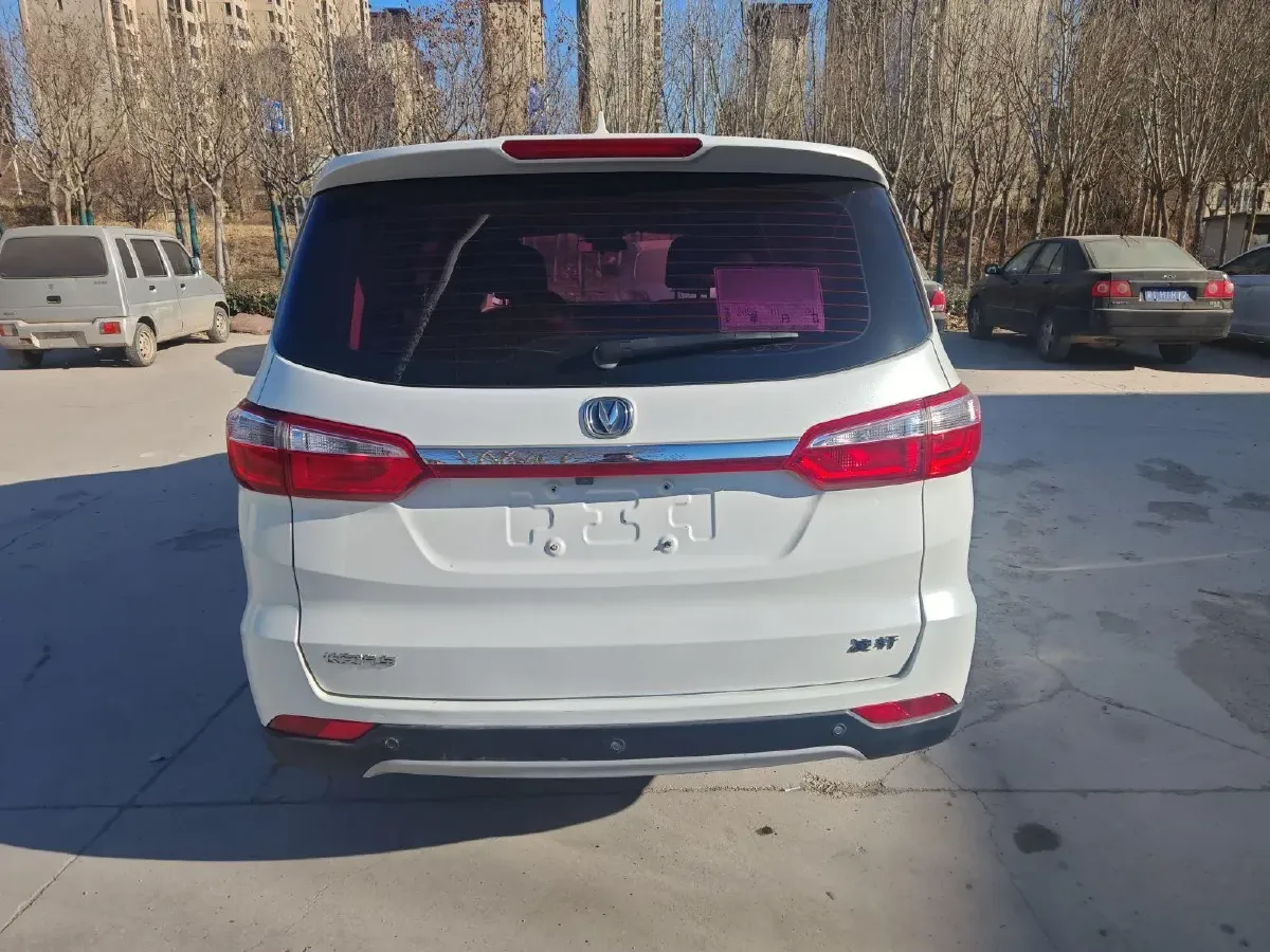 2017 ChangAn Linmax 1.6L 125HP L4 5MT,autocango,china used car exporter,china ev exporter,chinese used car exporter,chinese used ev exporter