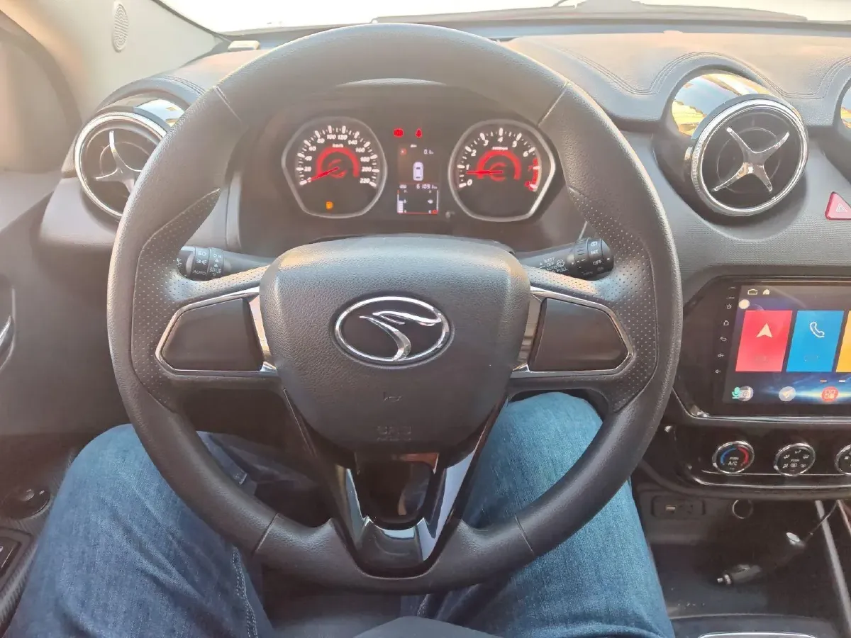 2019 Soueast DX3 1.5L 120HP L4 5MT,autocango,china used car exporter,china ev exporter,chinese used car exporter,chinese used ev exporter