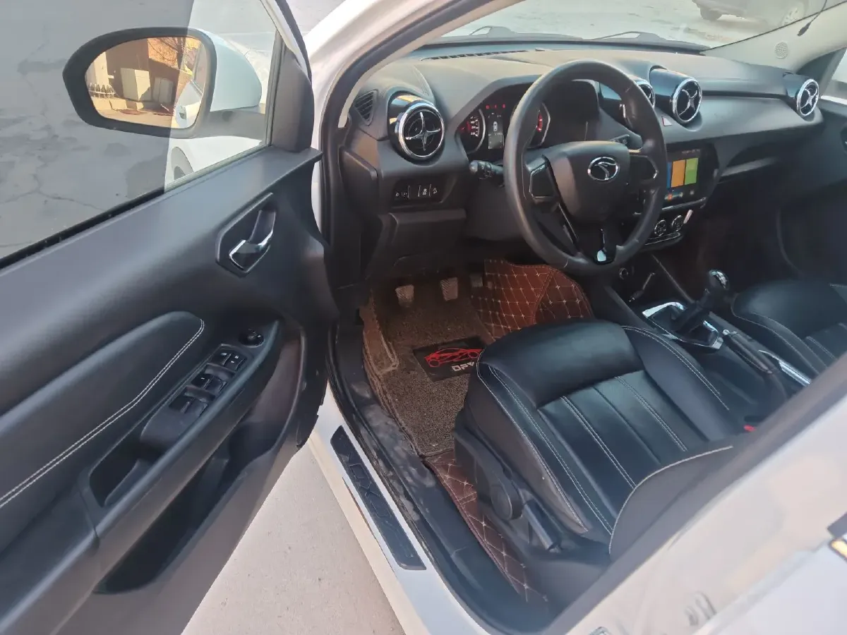 2019 Soueast DX3 1.5L 120HP L4 5MT,autocango,china used car exporter,china ev exporter,chinese used car exporter,chinese used ev exporter