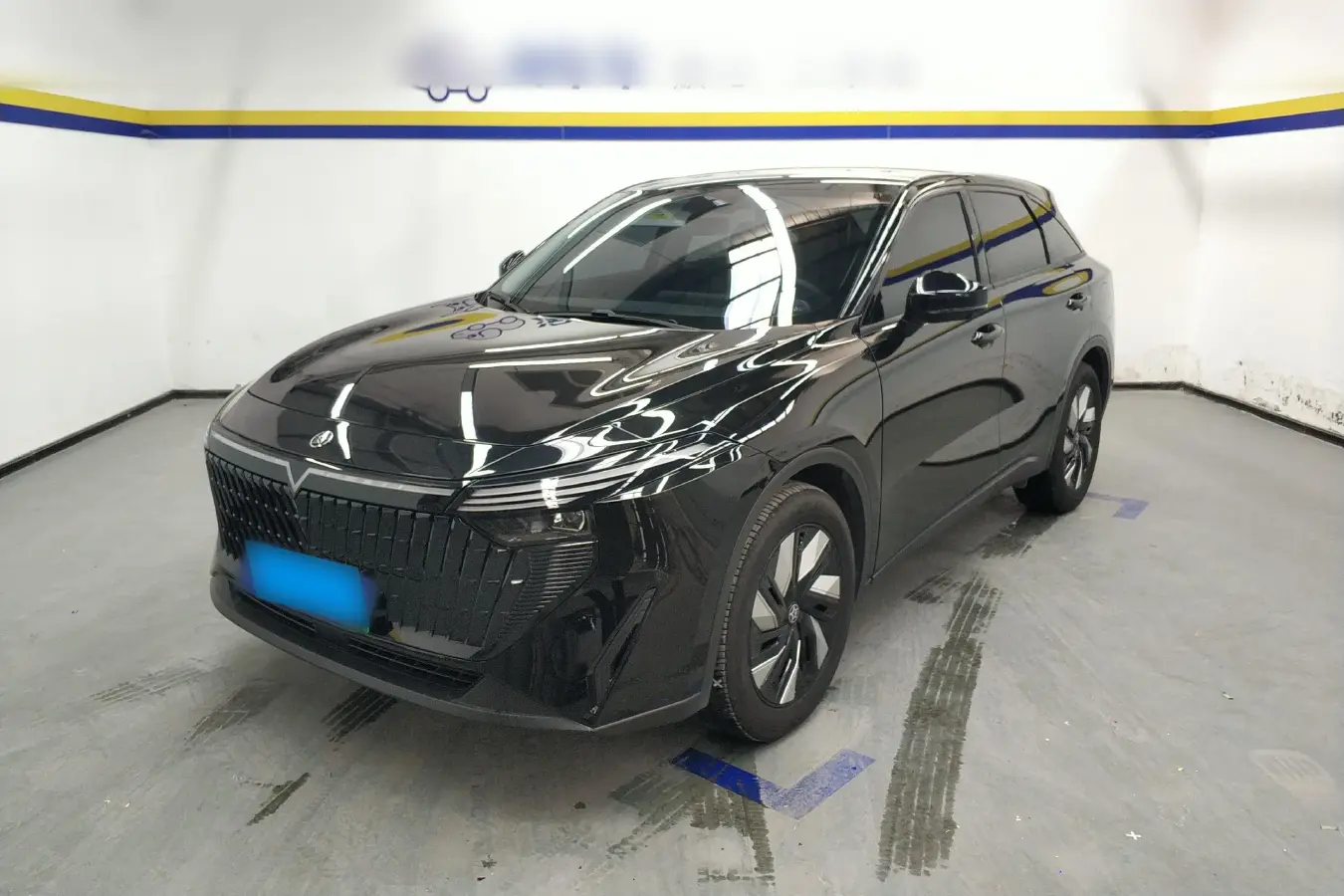 2023 Venucia Grand V DD-i 1.5T 163HP L4 E-CVT PHEV 18.4KWH