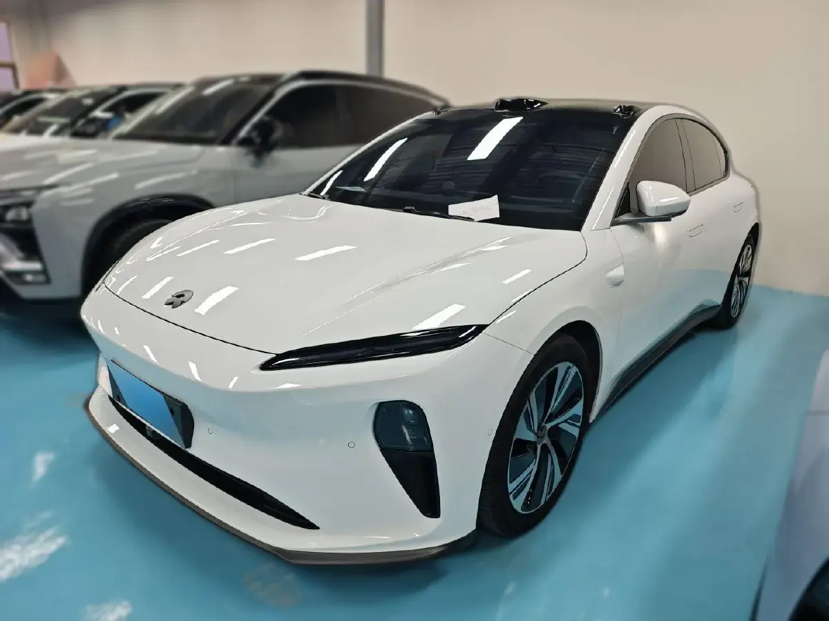 2022 NIO ET5 BEV 75KWH
