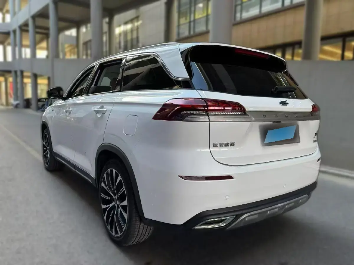 チオンジェン 1/18 Scale Changan Oshan X7 PLUS White Diecast Car Model Toy Gift