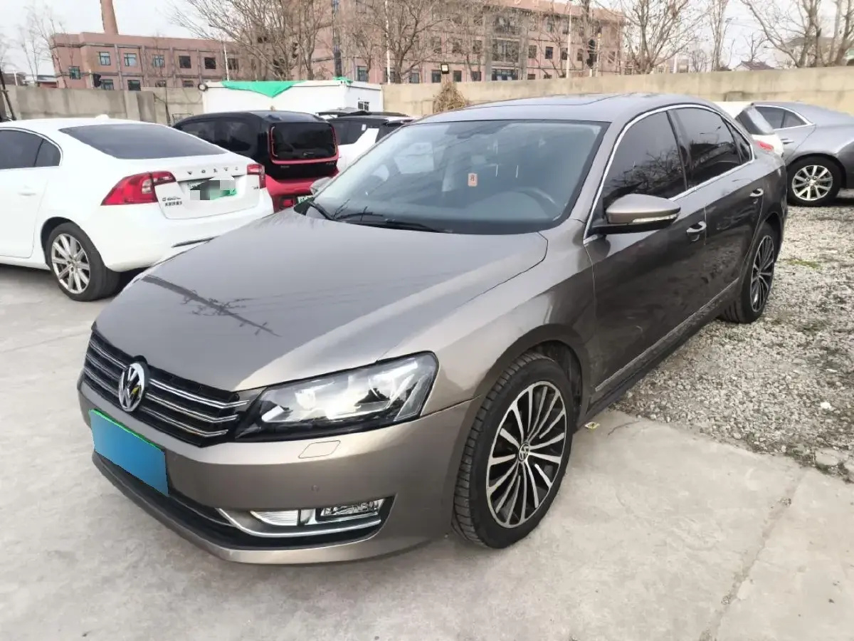 2014 Volkswagen Passat 1.8T 160HP L4 7DCT