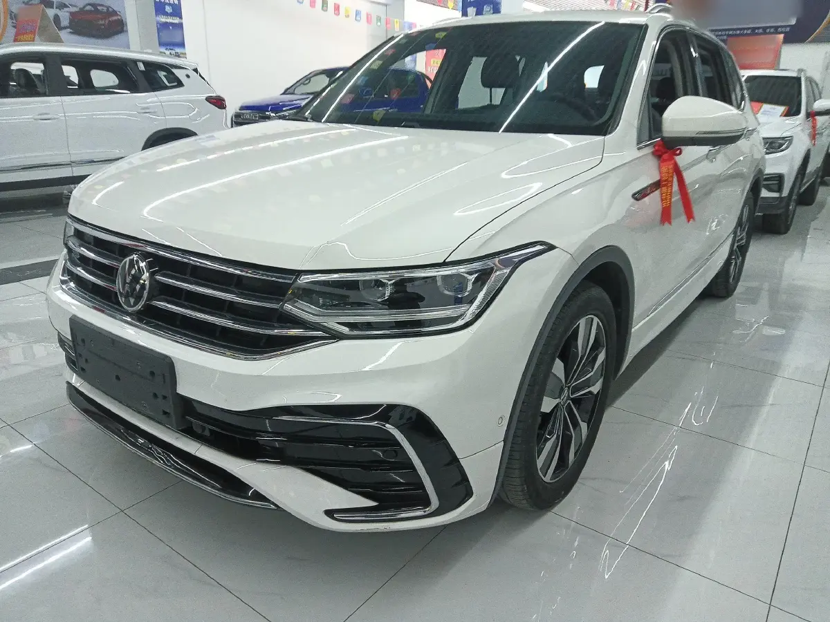 2022 Volkswagen Tiguan L 2.0T 186HP L4 7DCT