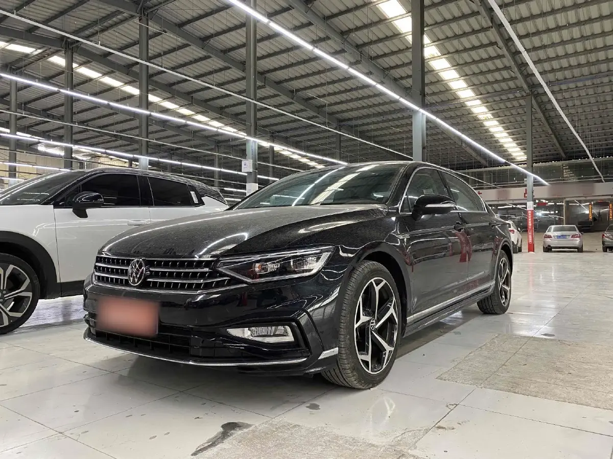 2023 Volkswagen Magotan 2.0T 186HP L4 7DCT