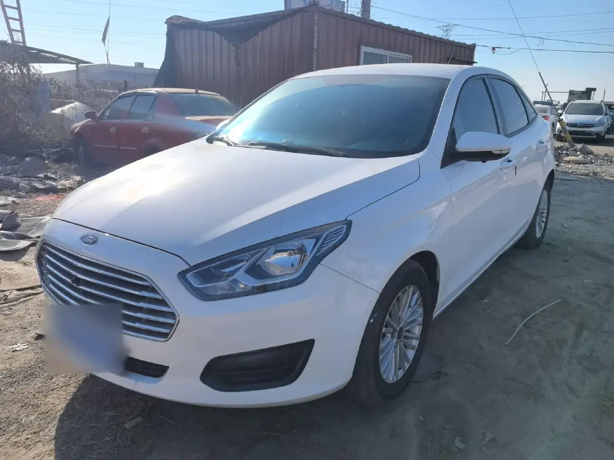 2017 Ford Escort 1.5L 113HP L4 5MT