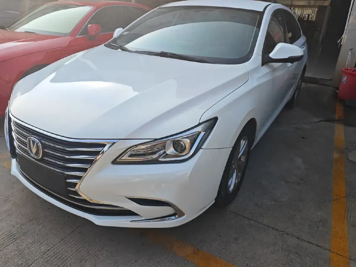 2018 ChangAn Raeton CC 1.5T 156HP L4 6AT