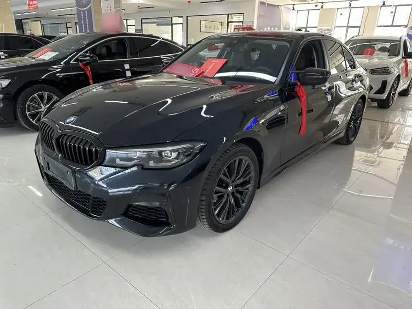 2022 BMW 3 Series 2.0T 184HP L4 8AT