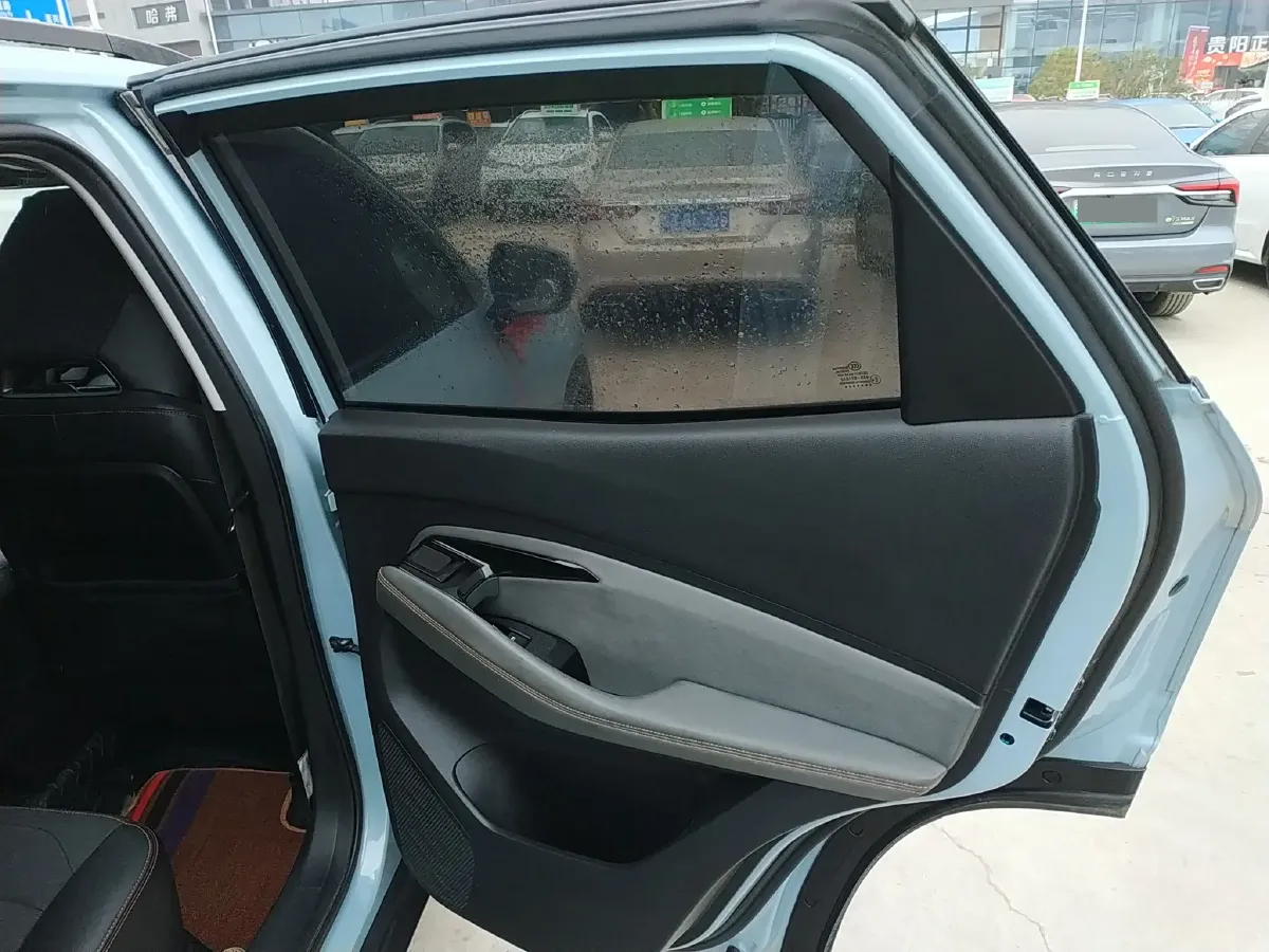 2020 BaoJun RS-3 1.5L 99HP L4 CVT,autocango,china used car exporter,china ev exporter,chinese used car exporter,chinese used ev exporter