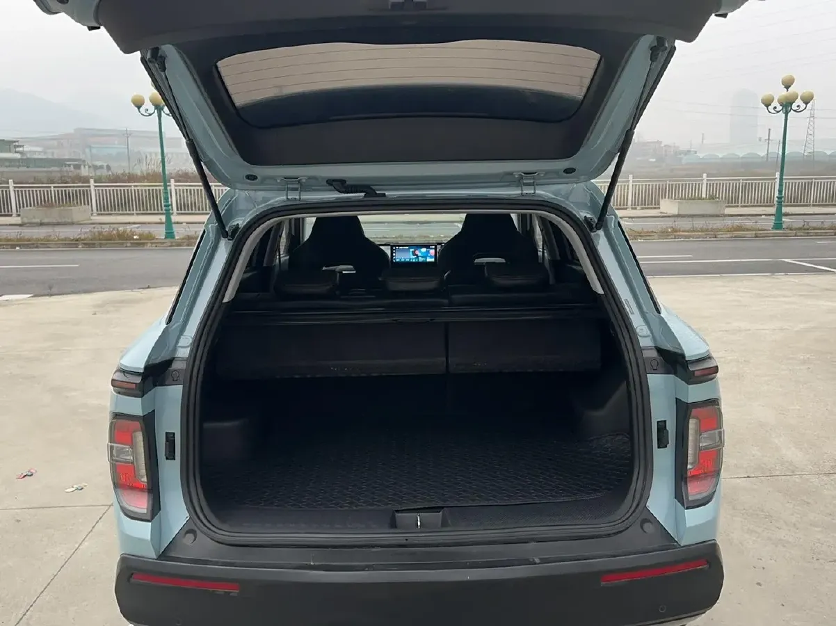 2020 BaoJun RS-3 1.5L 99HP L4 CVT,autocango,china used car exporter,china ev exporter,chinese used car exporter,chinese used ev exporter