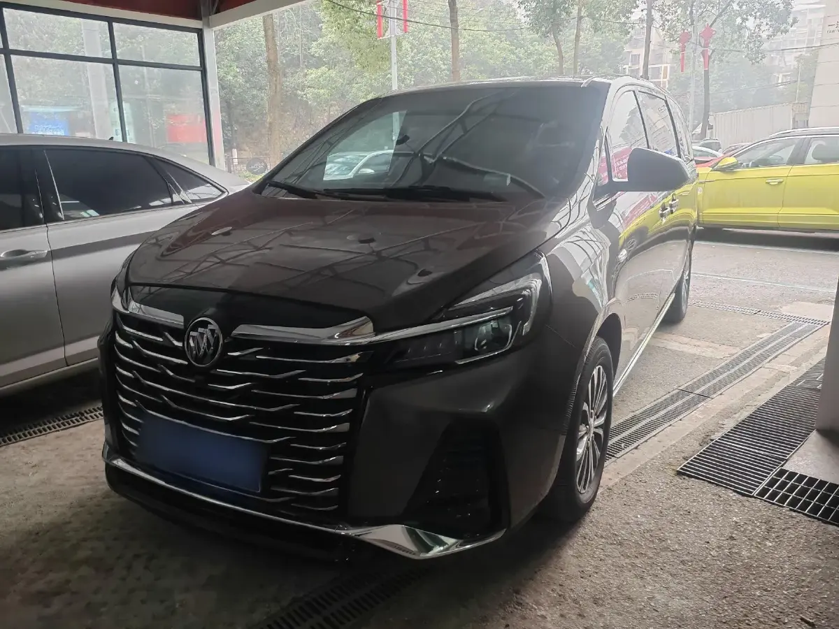 2023 Buick GL8 2.0T 237HP L4 9AT