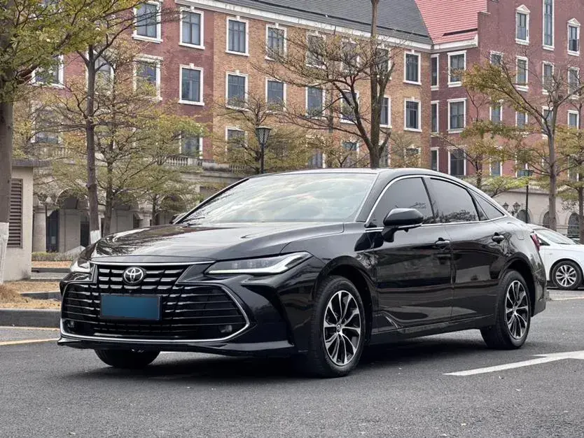 2023 Toyota Avalon 2.0L 177HP L4 CVT