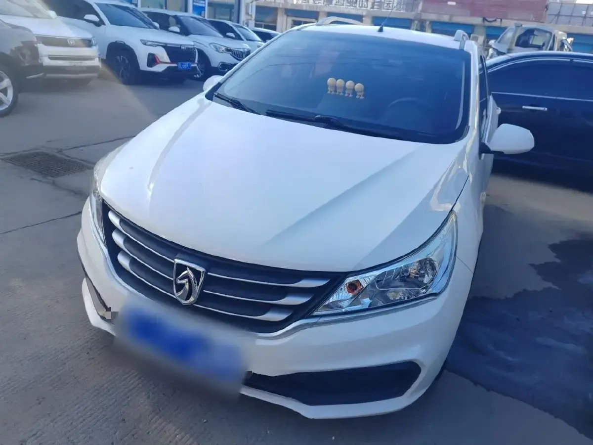 2016 BaoJun 310 1.2L 82HP L4 5MT