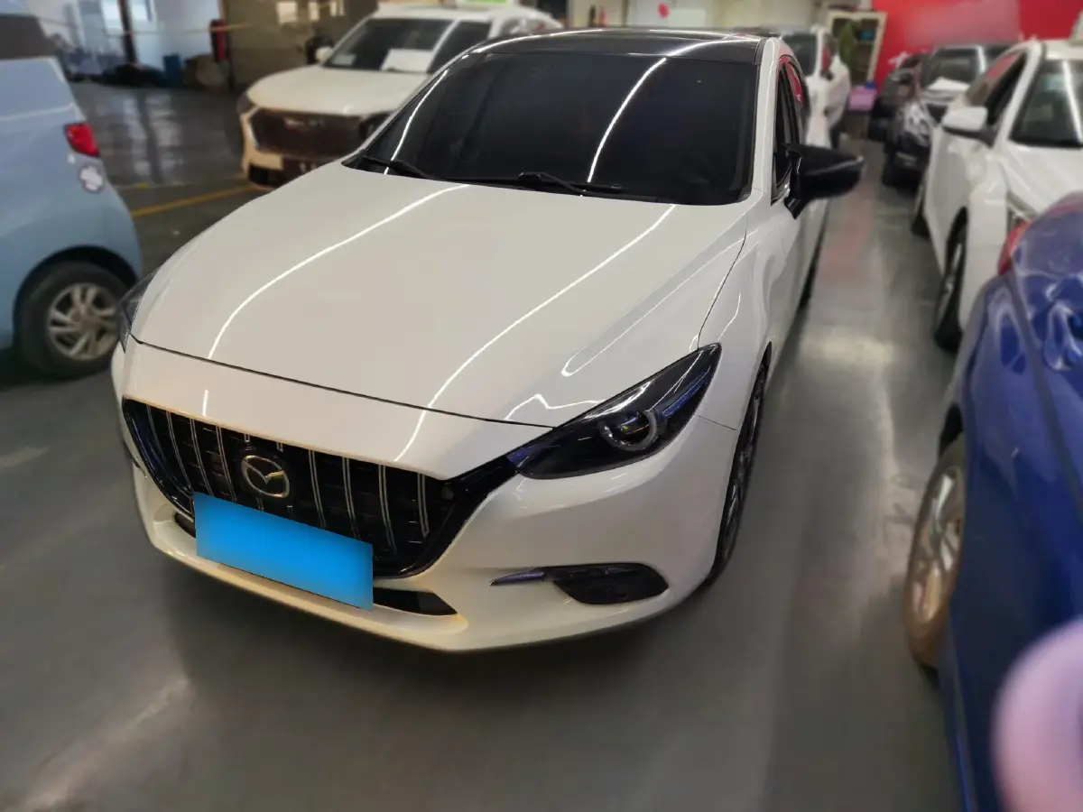 2017 Mazda 3 Axela 2.0L 158HP L4 6AT