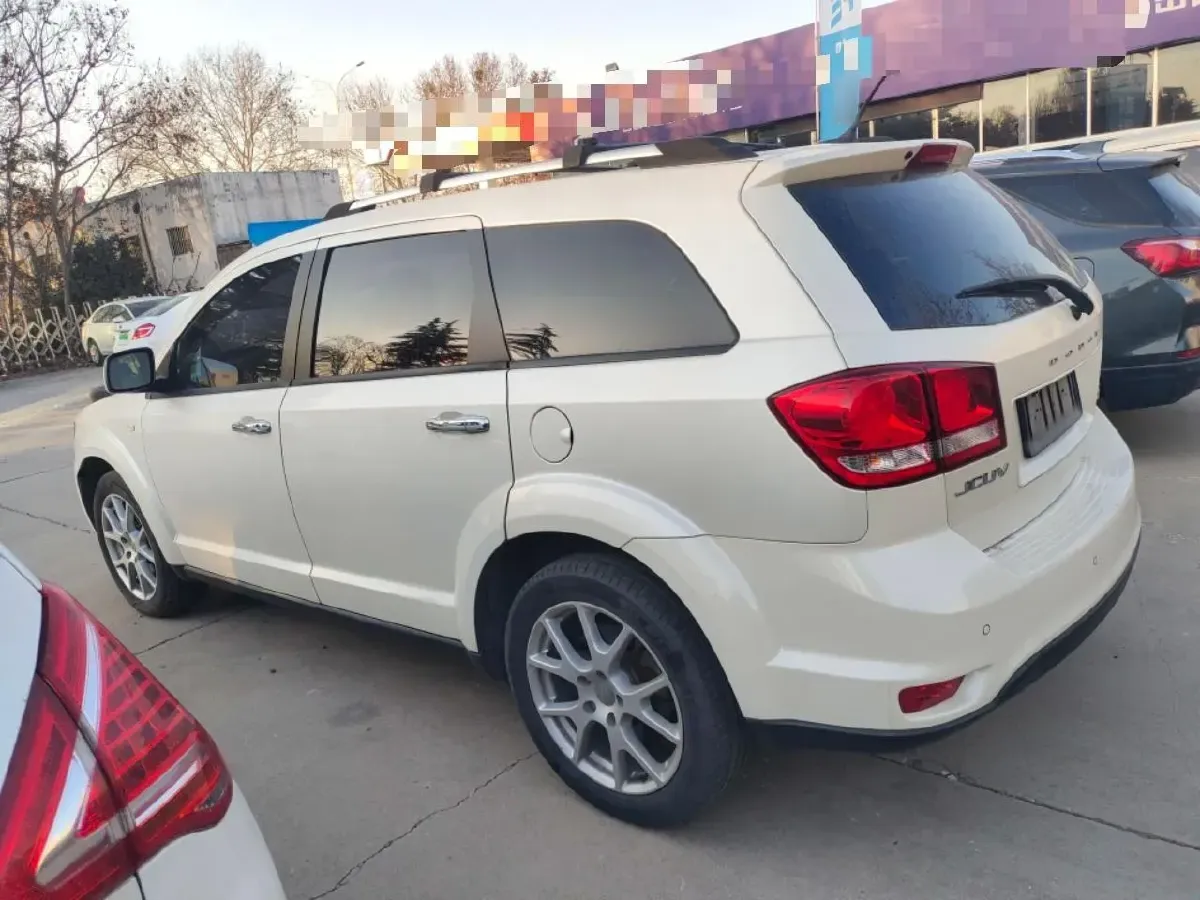 2013 Dodge JCUV 2.4L 170HP L4 6AT,autocango,china used car exporter,china ev exporter,chinese used car exporter,chinese used ev exporter