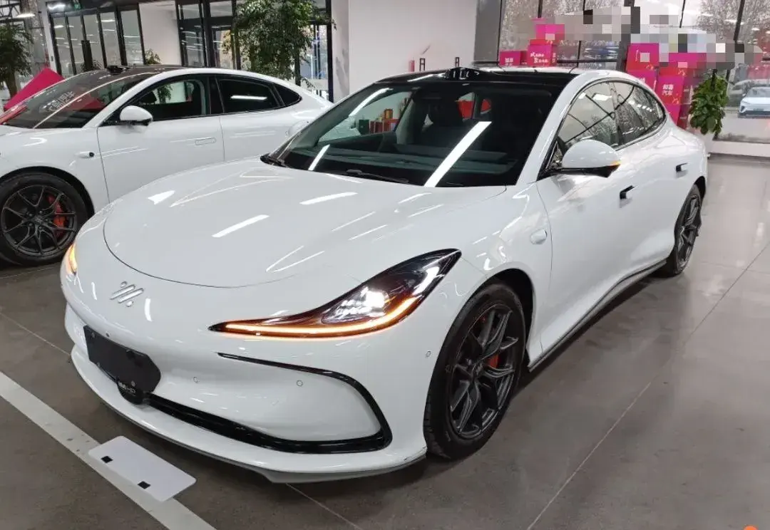 2024 IM L6 BEV 75KWH