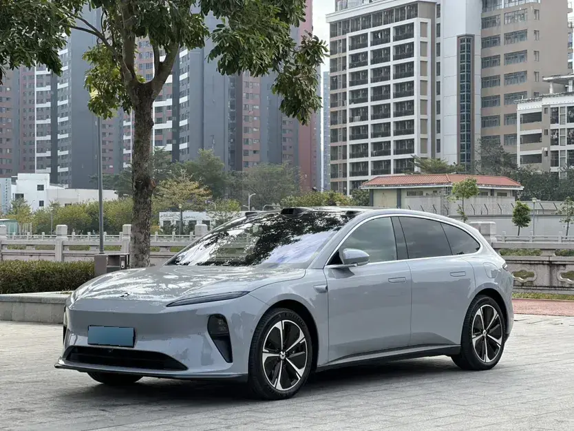 2024 NIO ET5T BEV 75KWH