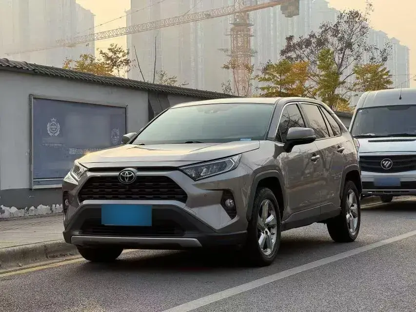 2021 Toyota RAV4 2.0L 171HP L4 CVT