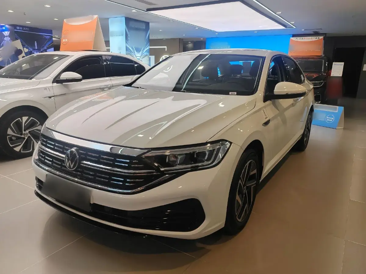 2024 Volkswagen Sagitar 1.5T 160HP L4 7DCT