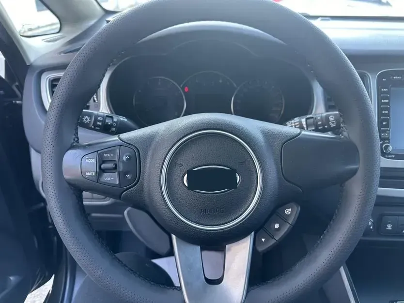 2013 Kia Carens 2.0L 152HP L4 6AT,autocango,china used car exporter,china ev exporter,chinese used car exporter,chinese used ev exporter