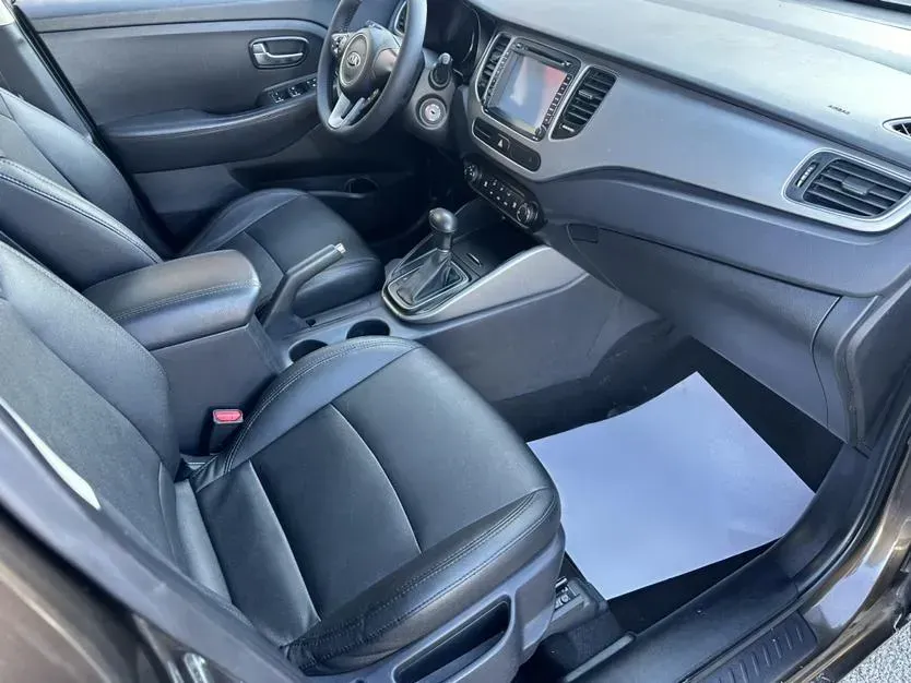 2013 Kia Carens 2.0L 152HP L4 6AT,autocango,china used car exporter,china ev exporter,chinese used car exporter,chinese used ev exporter