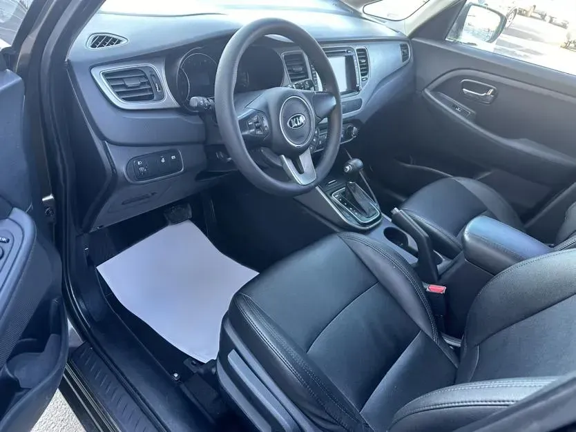 2013 Kia Carens 2.0L 152HP L4 6AT,autocango,china used car exporter,china ev exporter,chinese used car exporter,chinese used ev exporter