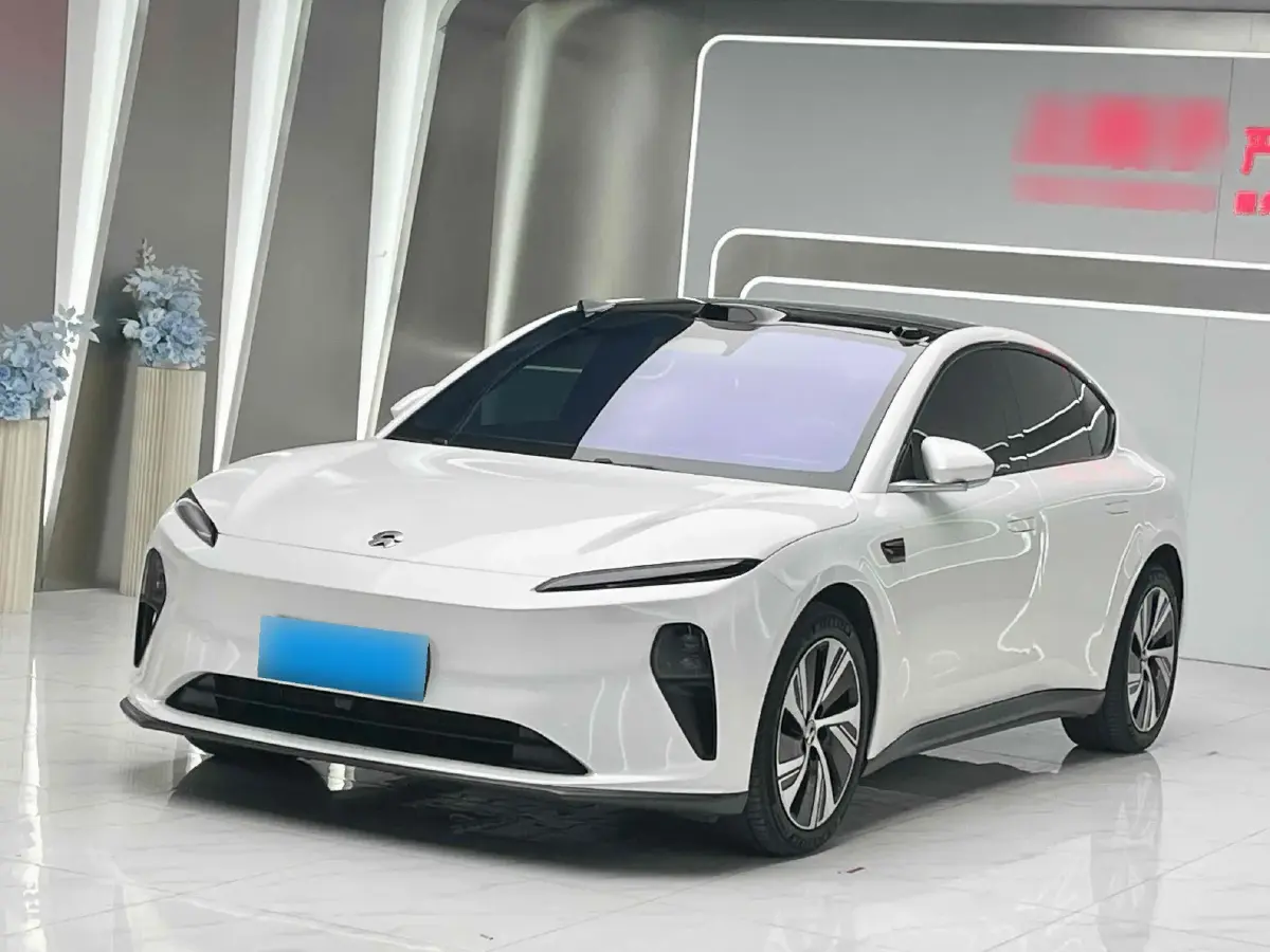 2024 NIO ET5 BEV 75KWH
