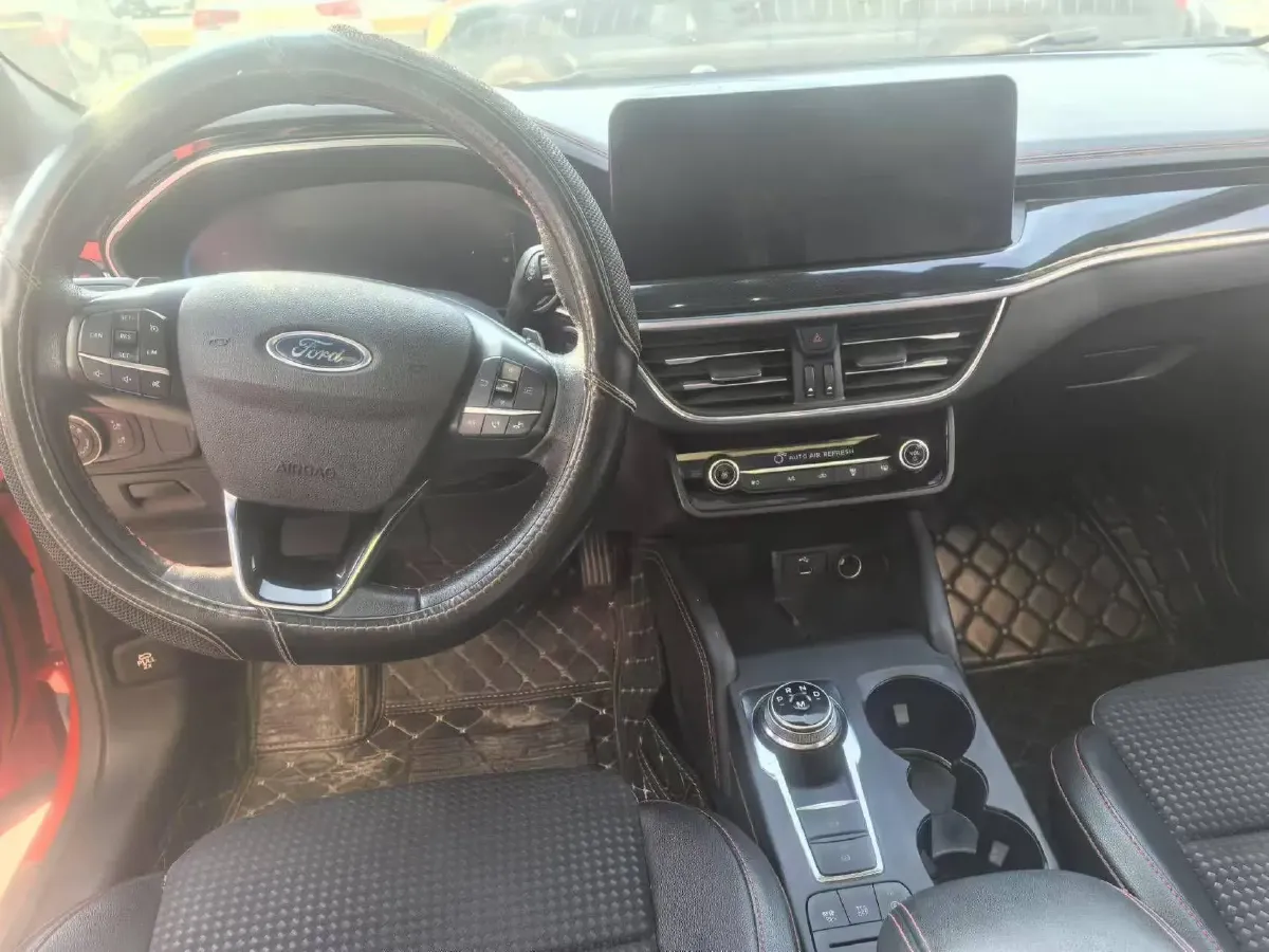 2021 Ford Focus Active 1.5T 174HP L3 8AT,autocango,china used car exporter,china ev exporter,chinese used car exporter,chinese used ev exporter