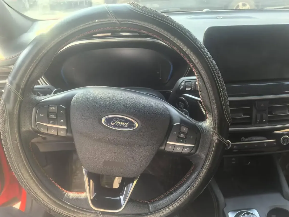 2021 Ford Focus Active 1.5T 174HP L3 8AT,autocango,china used car exporter,china ev exporter,chinese used car exporter,chinese used ev exporter