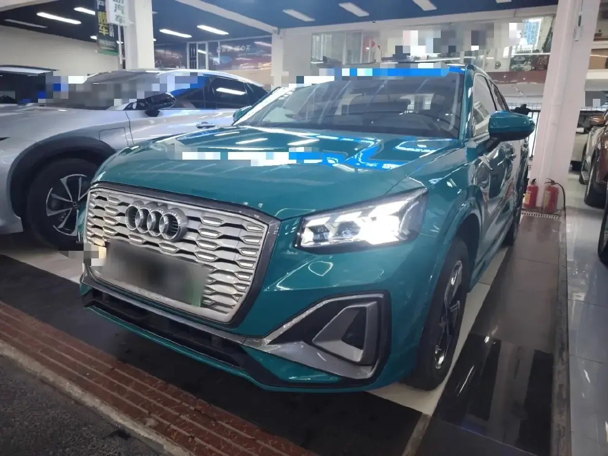 2022 Audi Q2L e-tron BEV 44.1KWH