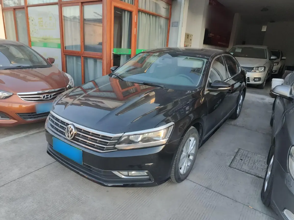 2016 Volkswagen Passat 1.8T 180HP L4 7DCT