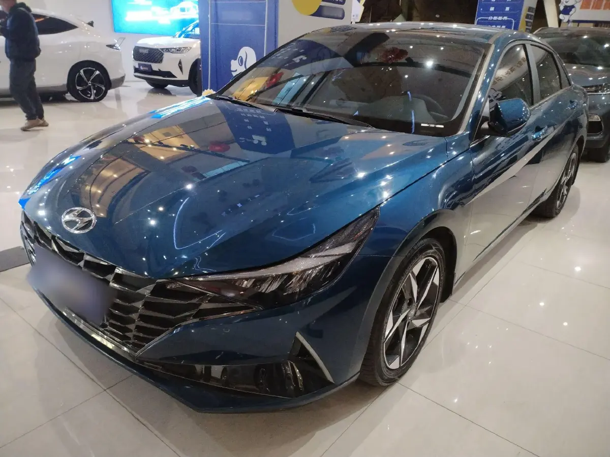 2022 Hyundai Elantra 1.5L 115HP L4 CVT