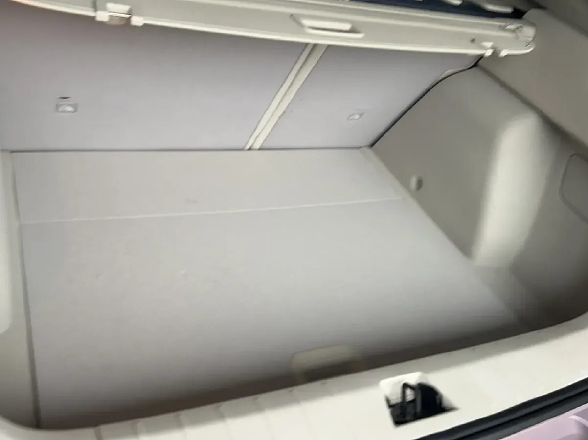 2025 Geely ICON 1.5T 181HP L4 7DCT,autocango,china used car exporter,china ev exporter,chinese used car exporter,chinese used ev exporter