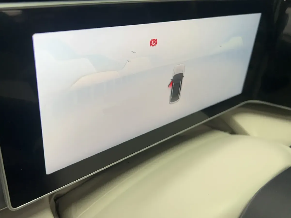 2025 Geely ICON 1.5T 181HP L4 7DCT,autocango,china used car exporter,china ev exporter,chinese used car exporter,chinese used ev exporter