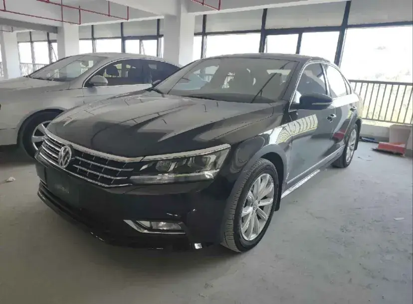 2017 Volkswagen Passat 1.8T 180HP L4 7DCT