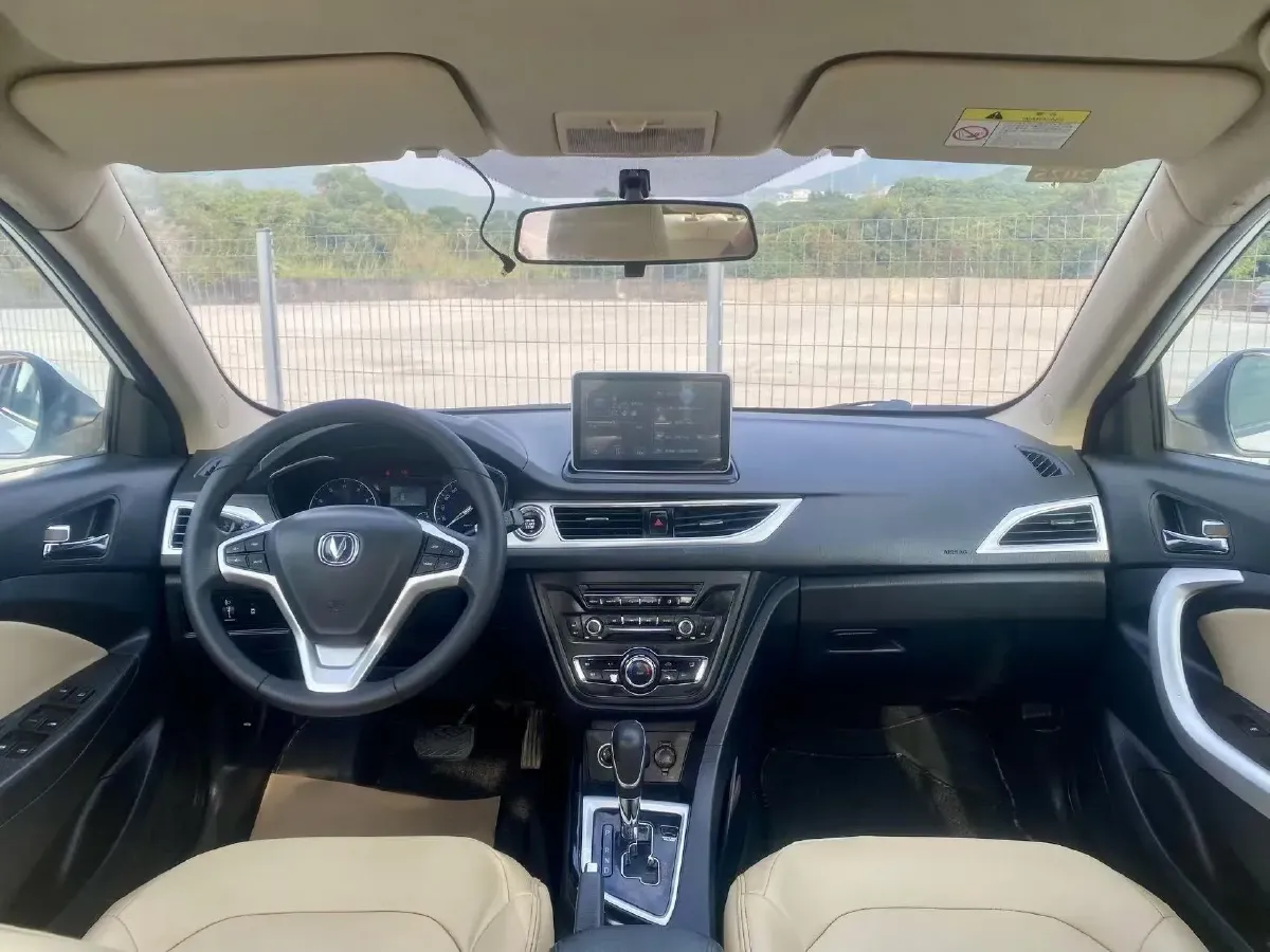 2016 ChangAn Alsvin V7 1.6L 124HP L4 4AT,autocango,china used car exporter,china ev exporter,chinese used car exporter,chinese used ev exporter