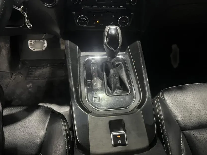 2018 DongFeng Fengon Fengon S560 1.8L 139HP L4 CVT,autocango,china used car exporter,china ev exporter,chinese used car exporter,chinese used ev exporter