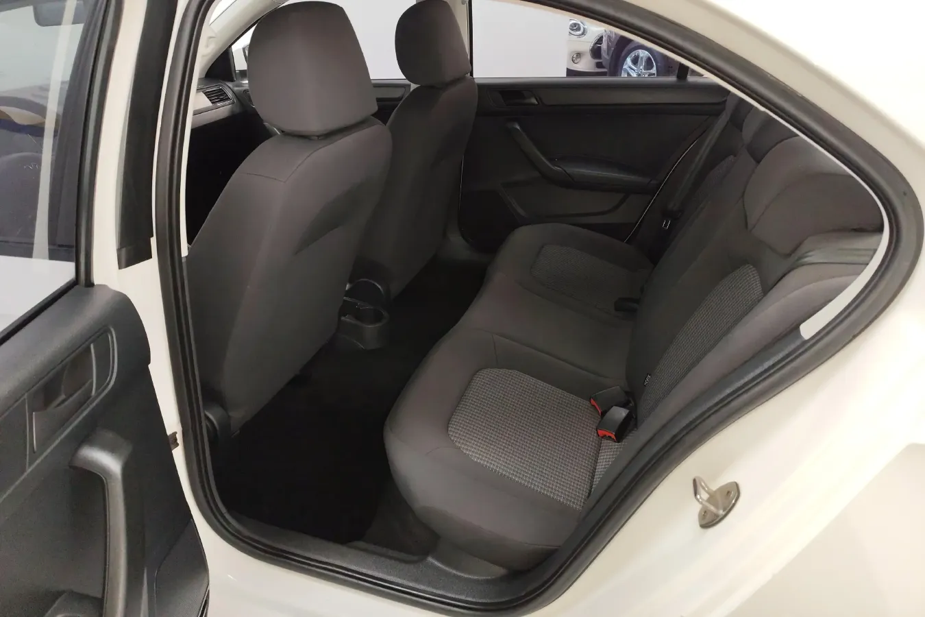 2021 Volkswagen Santana 1.5L 112HP L4 6AT,autocango,china used car exporter,china ev exporter,chinese used car exporter,chinese used ev exporter