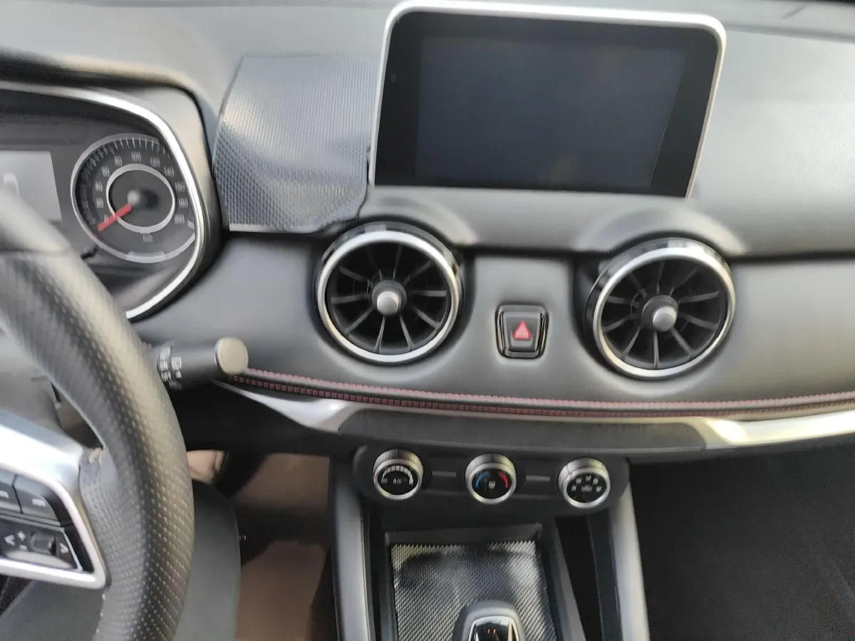 2021 DongFeng Fengon Fengon 500 1.5L 116HP L4 CVT,autocango,china used car exporter,china ev exporter,chinese used car exporter,chinese used ev exporter