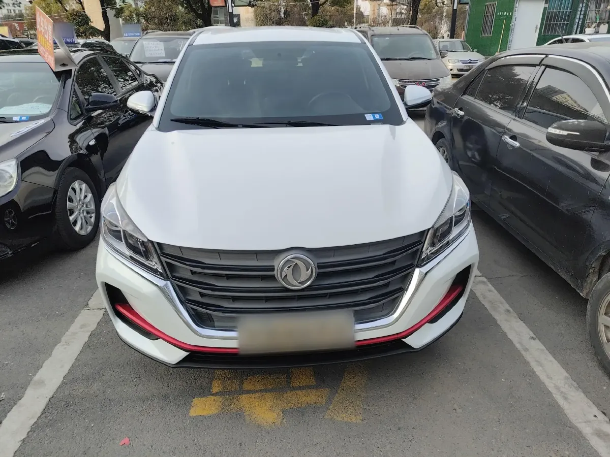 2021 DongFeng Fengon Fengon 500 1.5L 116HP L4 CVT,autocango,china used car exporter,china ev exporter,chinese used car exporter,chinese used ev exporter